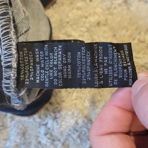 Shorts - Picture 3 of 4